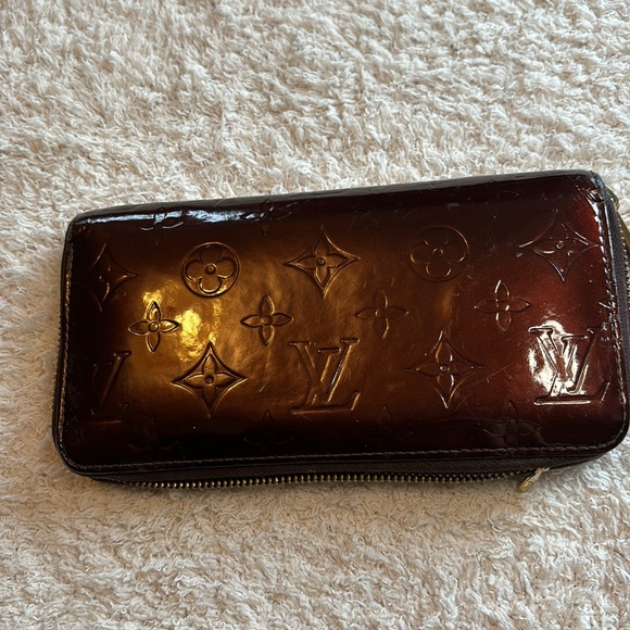 SALE🛍️ Louis Vuitton Vernis Zippy Wallet - Picture 4 of 11